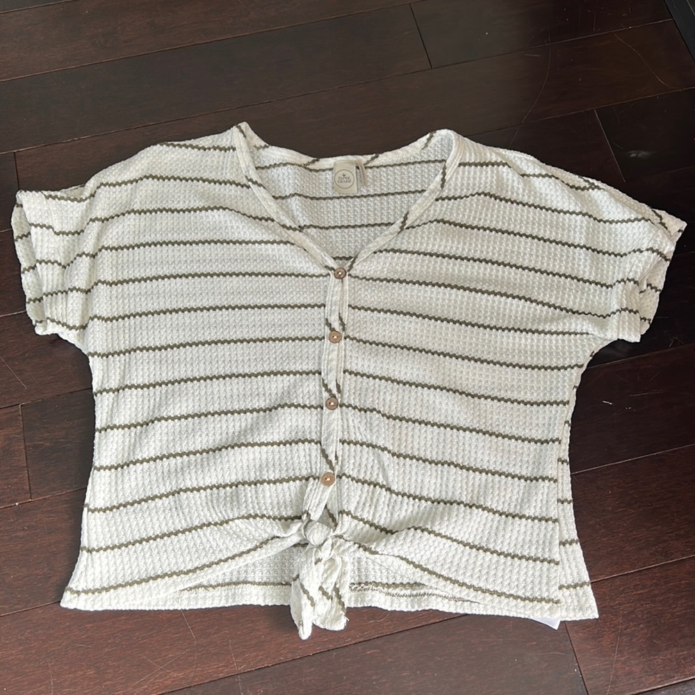 White top with green stripes. Button down w/ tie knot at bottom. Size medium
